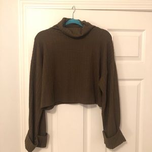 Army green semi cropped turtleneck sweater